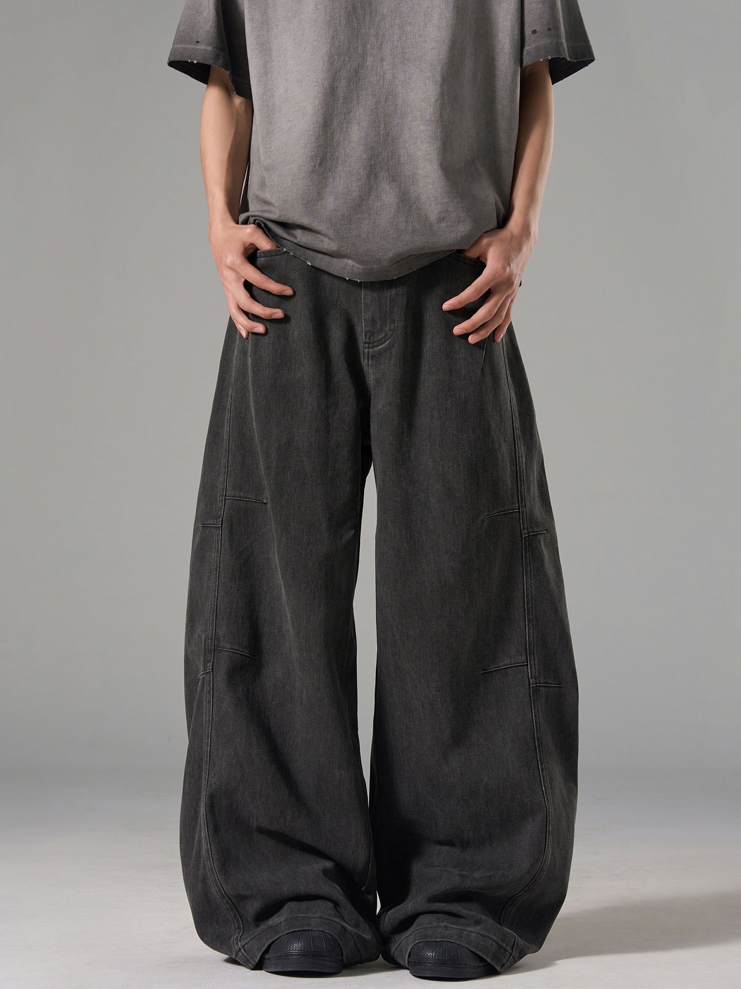 FLARED GRAY DENIM