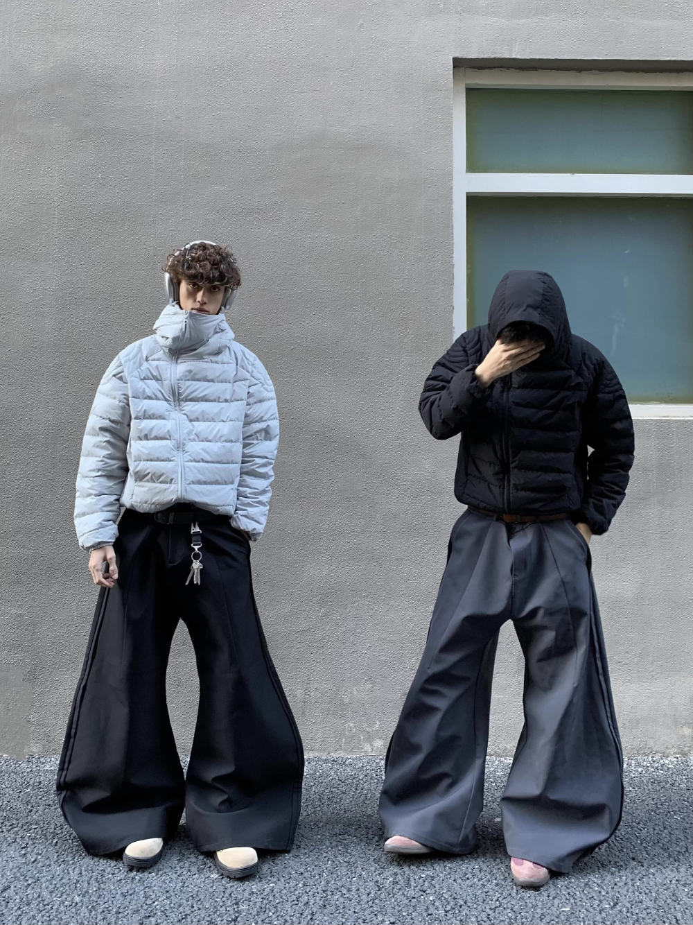 WIDE LEGGED TROUSERS